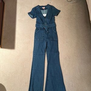 Show me your mumu denim jumpsuit size medium.